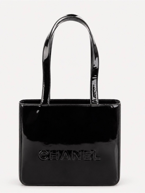 Louis Vuitton Handbags - 1/59 will win the Chanel bag!! $25 Off $75 must be used in that show C RULES